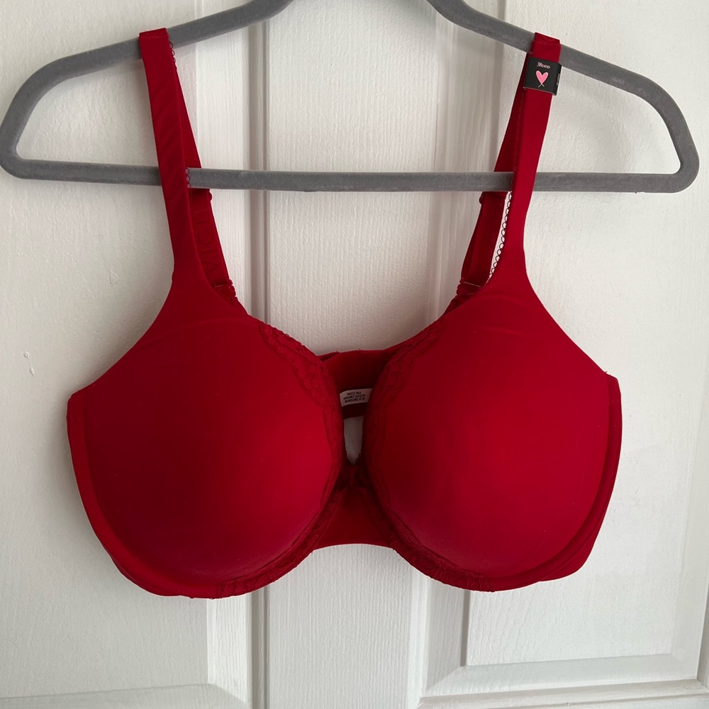 Victoria’s Secret Red Lace Bra